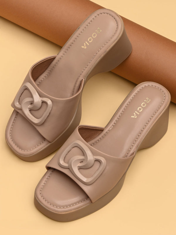 Rocia By Regal Beige Women Trendy Platforms