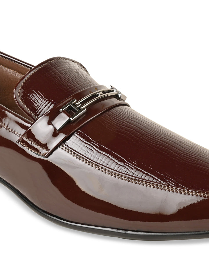 Regal Maroon Men Textured Patent Slip Ons
