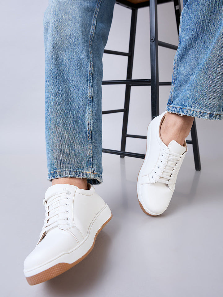 Regal White Men Casual Sneakers