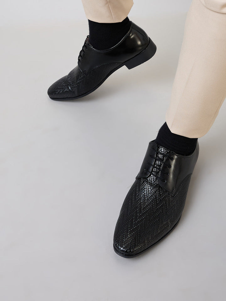 Regal Black Men Formal Textured Leather Lace Ups