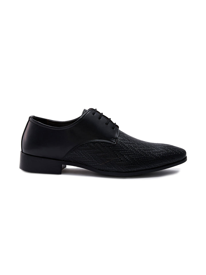 Regal Black Men Formal Textured Leather Lace Ups