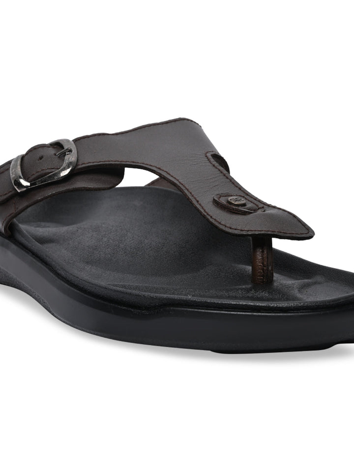 Regal Brown Men Textured Leather Sandals