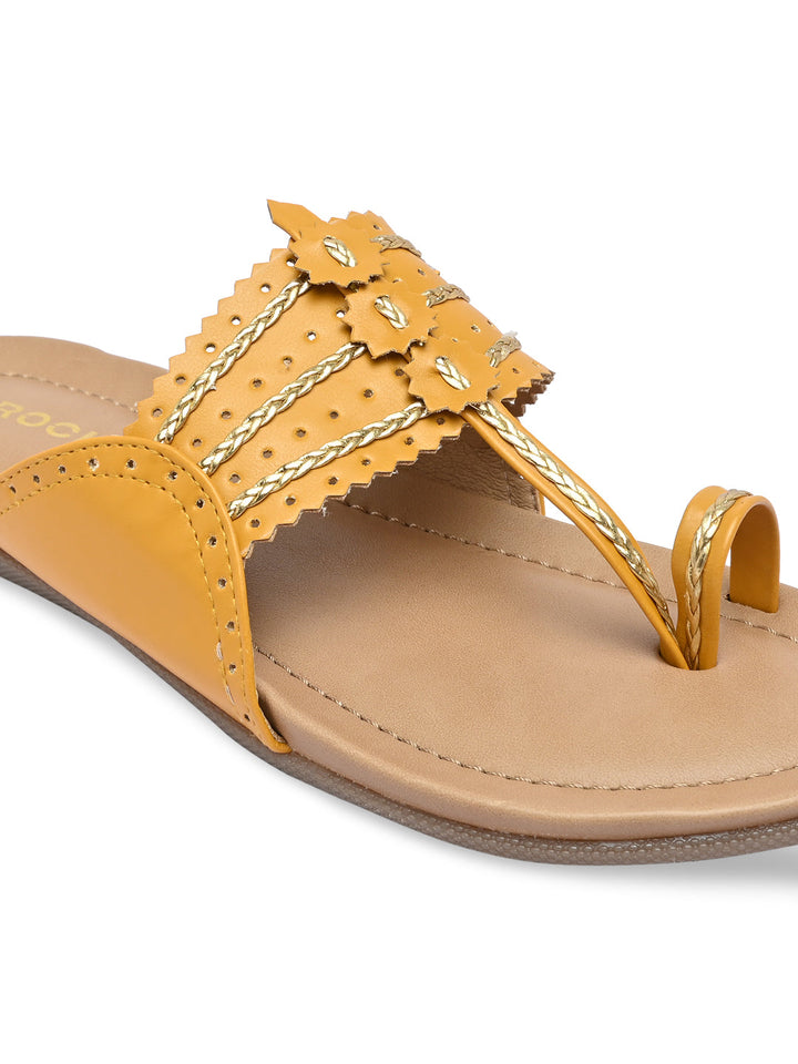 Rocia By Regal Mustard Women Casual Kolhapuri Flats