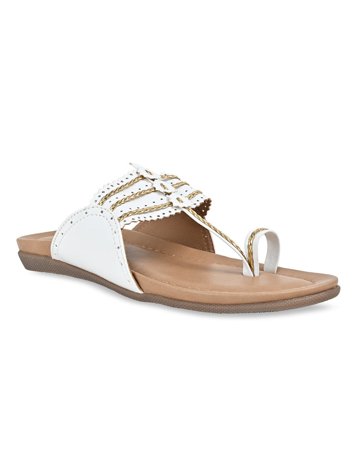 Rocia By Regal White Women Casual Kolhapuri Flats