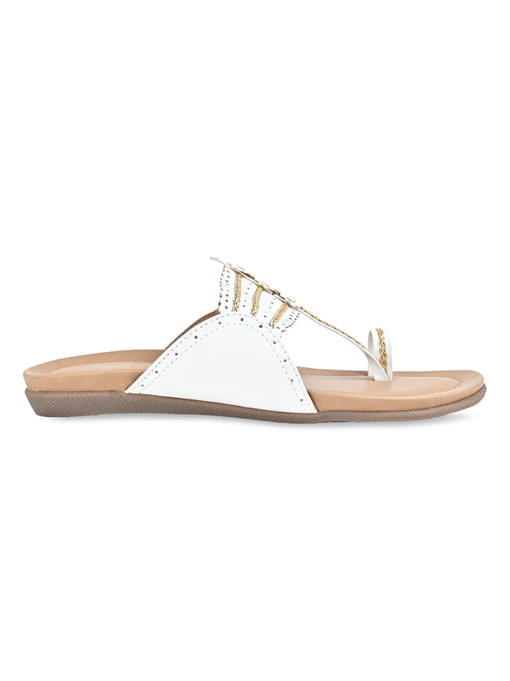 Rocia By Regal White Women Casual Kolhapuri Flats