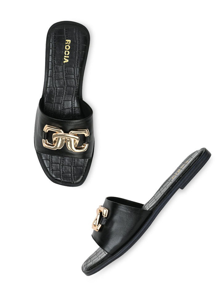 Rocia By Regal Black Women Buckled Sliders