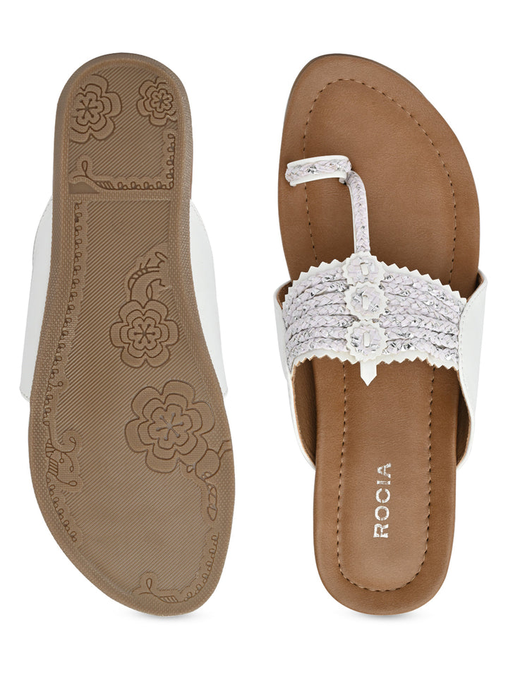 Rocia By Regal White Women Kolhapuri Flats