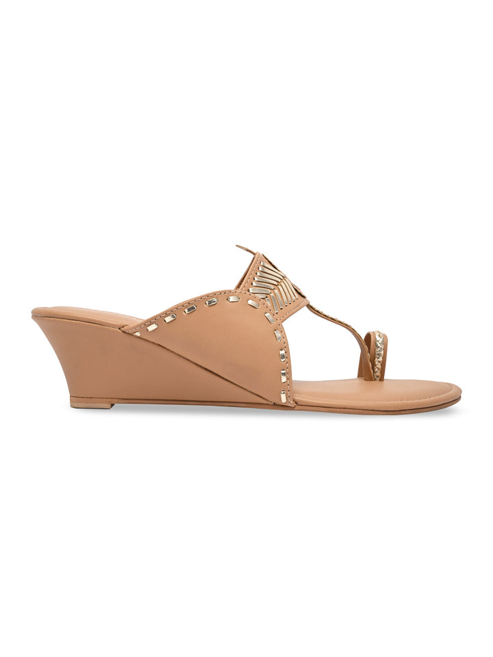 Rocia By Regal Beige Women Kolhapuri Wedges