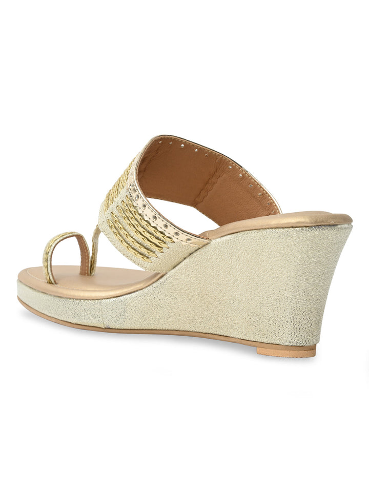 Rocia By Regal Gold Women Kolhapuri Wedges