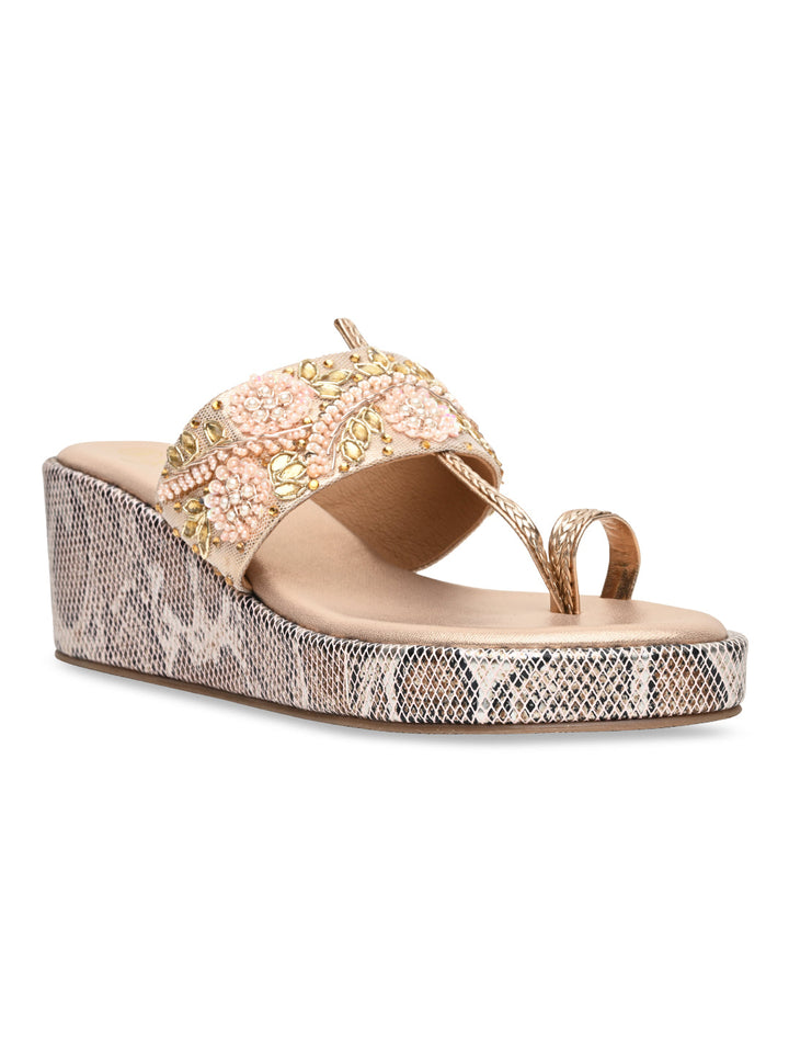 Women Heavy Embroidered One Toe