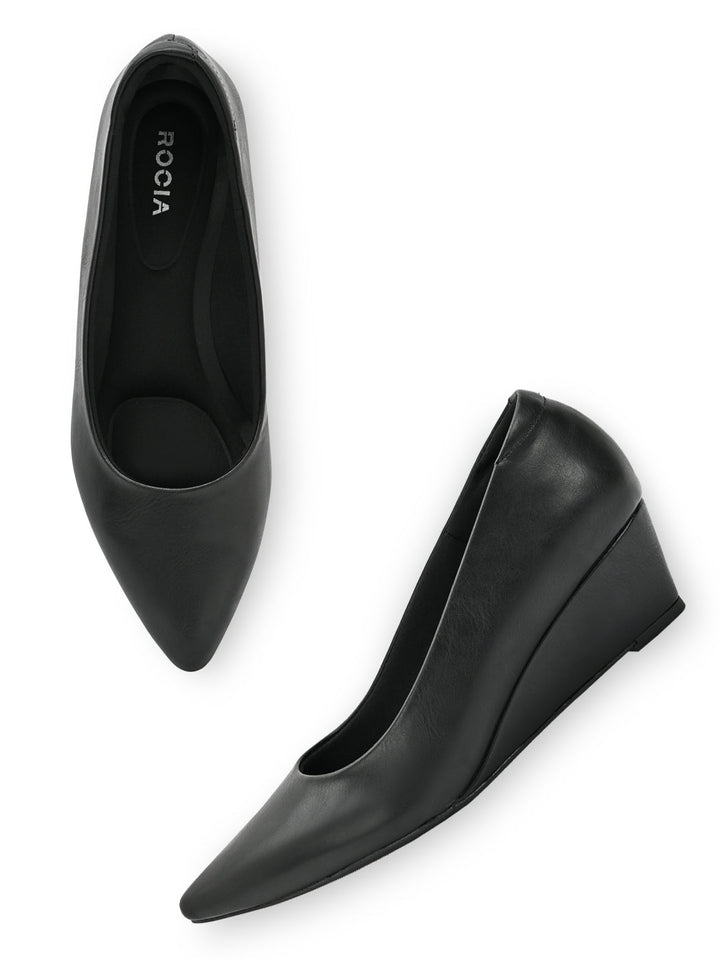 Rocia By Regal Black Women Pointed Toe Wedges