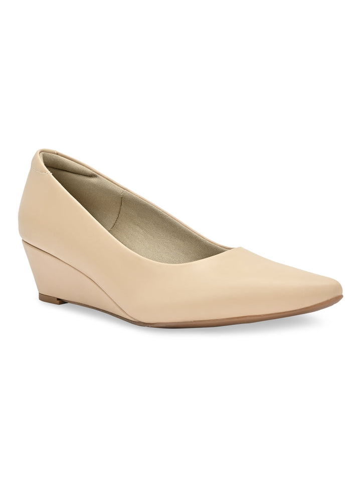 Rocia By Regal Nude Women Pointed Toe Wedges