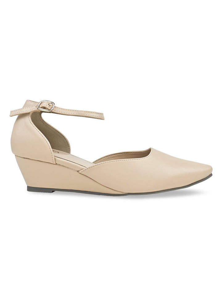 Rocia By Regal Beige Women Closed Toe Wedges