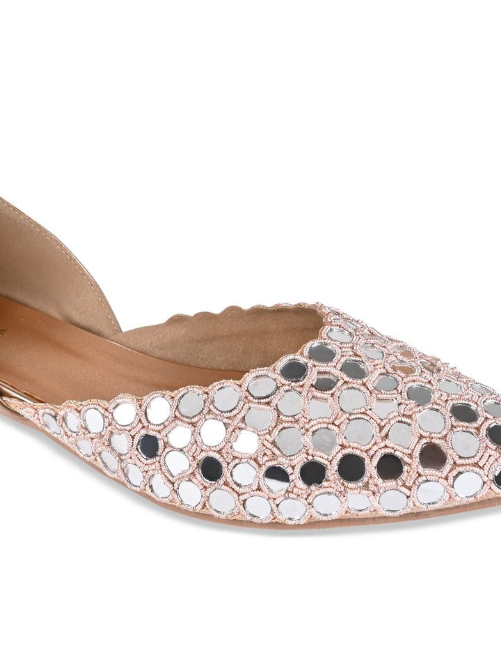 Rocia By Regal Rose Gold Women Abla Work Mojaris