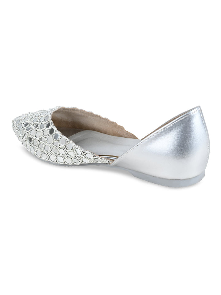 Rocia By Regal Silver Women Abla Work Mojaris