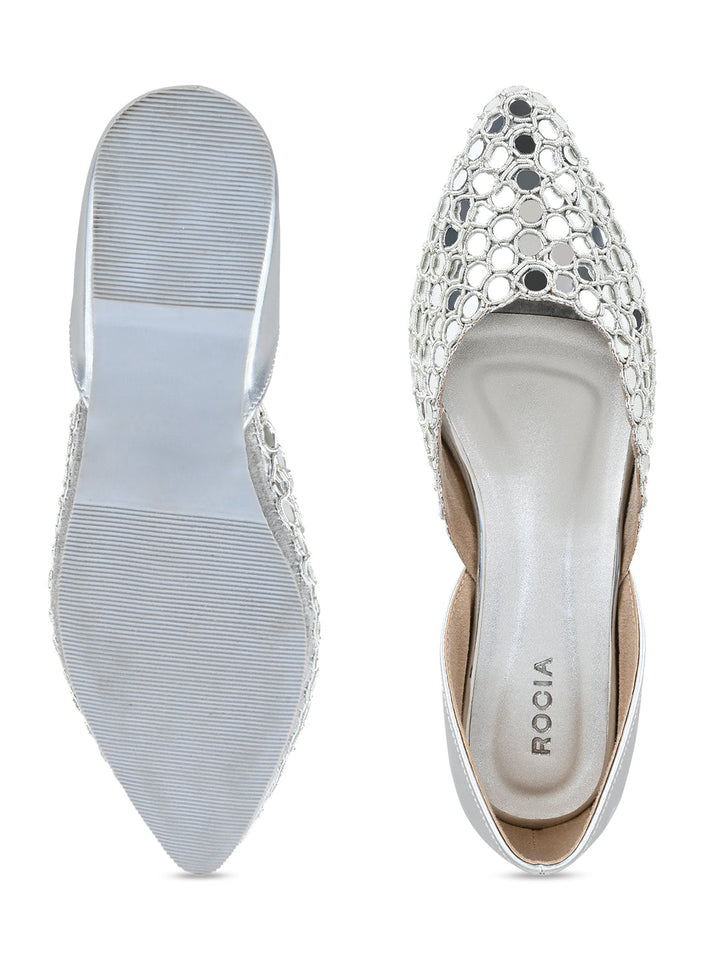 Rocia By Regal Silver Women Abla Work Mojaris