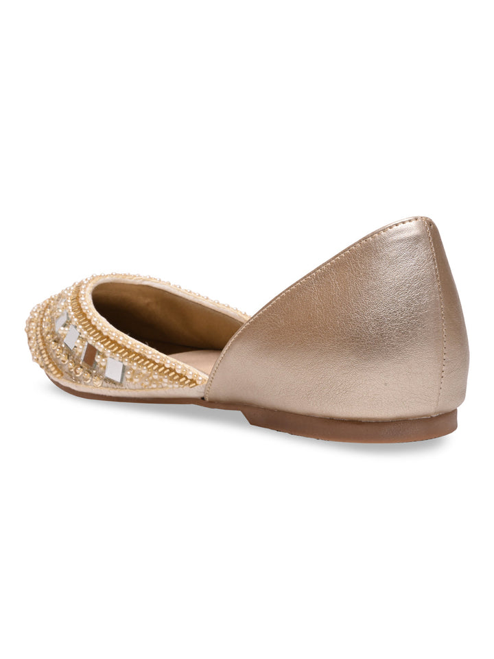 Rocia By Regal Gold Women Embroidered Mojaris