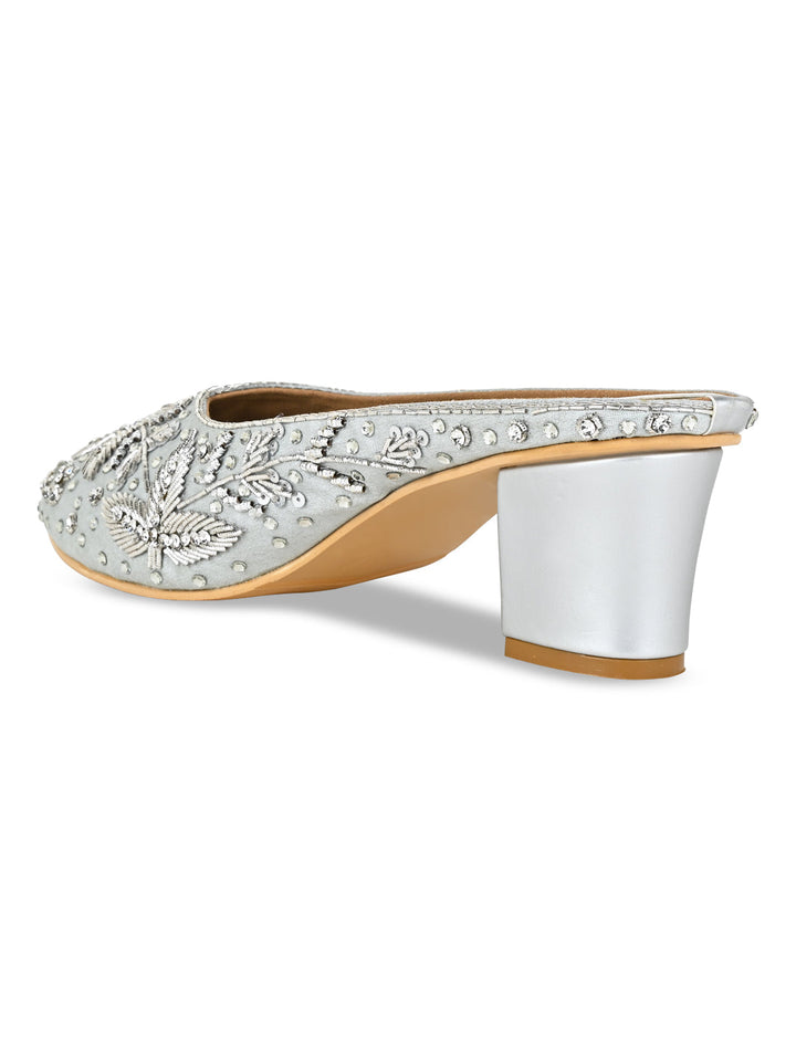 Rocia By Regal Silver Women Embroidered Mojaris With Heels
