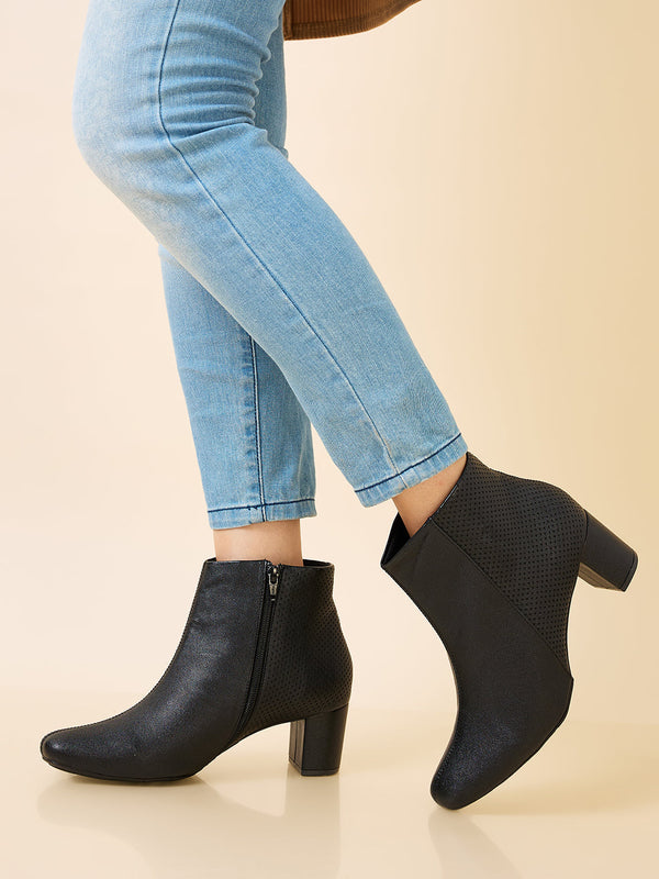 Rocia By Regal Black Women Ankle Length Boots
