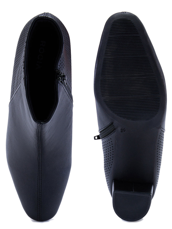 Rocia By Regal Black Women Ankle Length Boots