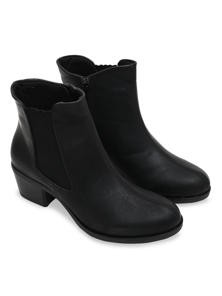 Rocia By Regal Black Women Ankle Length Boots