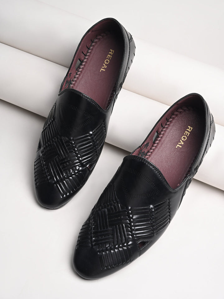 Regal Black Men Ethnic Woven Juttis