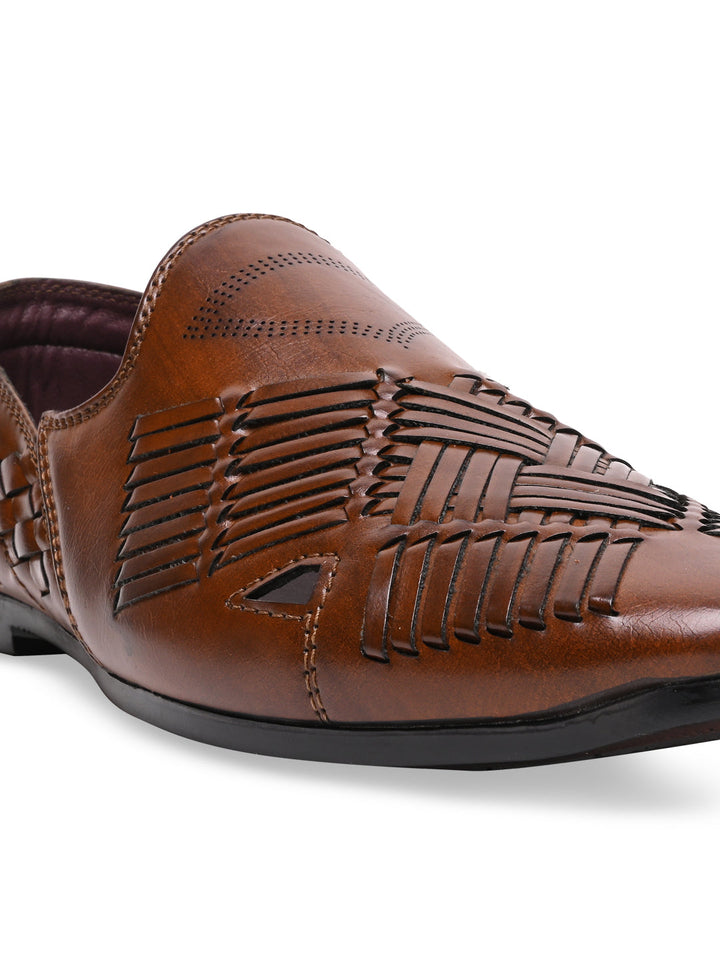 Regal Brown Men Ethnic Woven Juttis