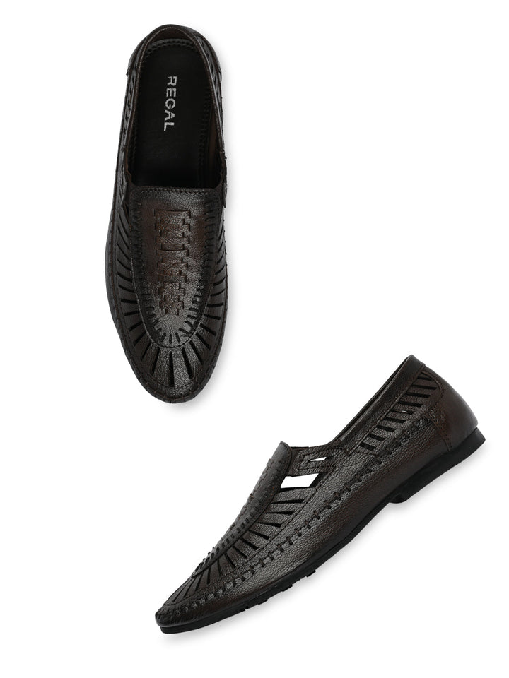 Regal Brown Men Ethnic Mojari Sandals