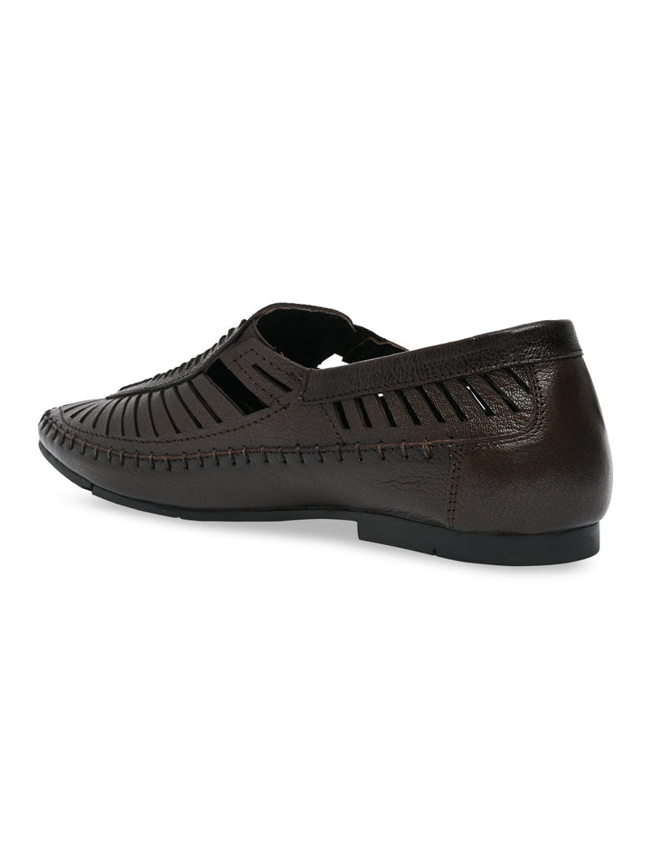 Regal Brown Men Ethnic Mojari Sandals